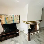 HomelyStay - Marbella, Puerto Banus